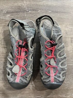 Northside Gray Knit Sport Sandals with Pink Accents